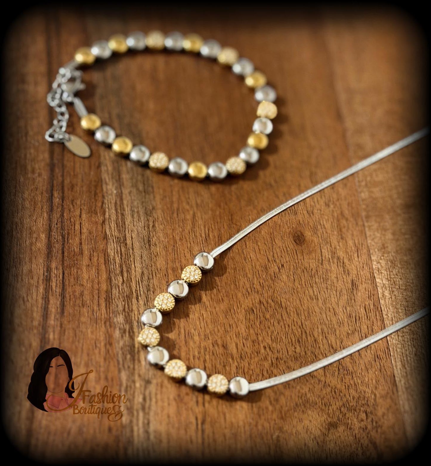 Collar dos tonos