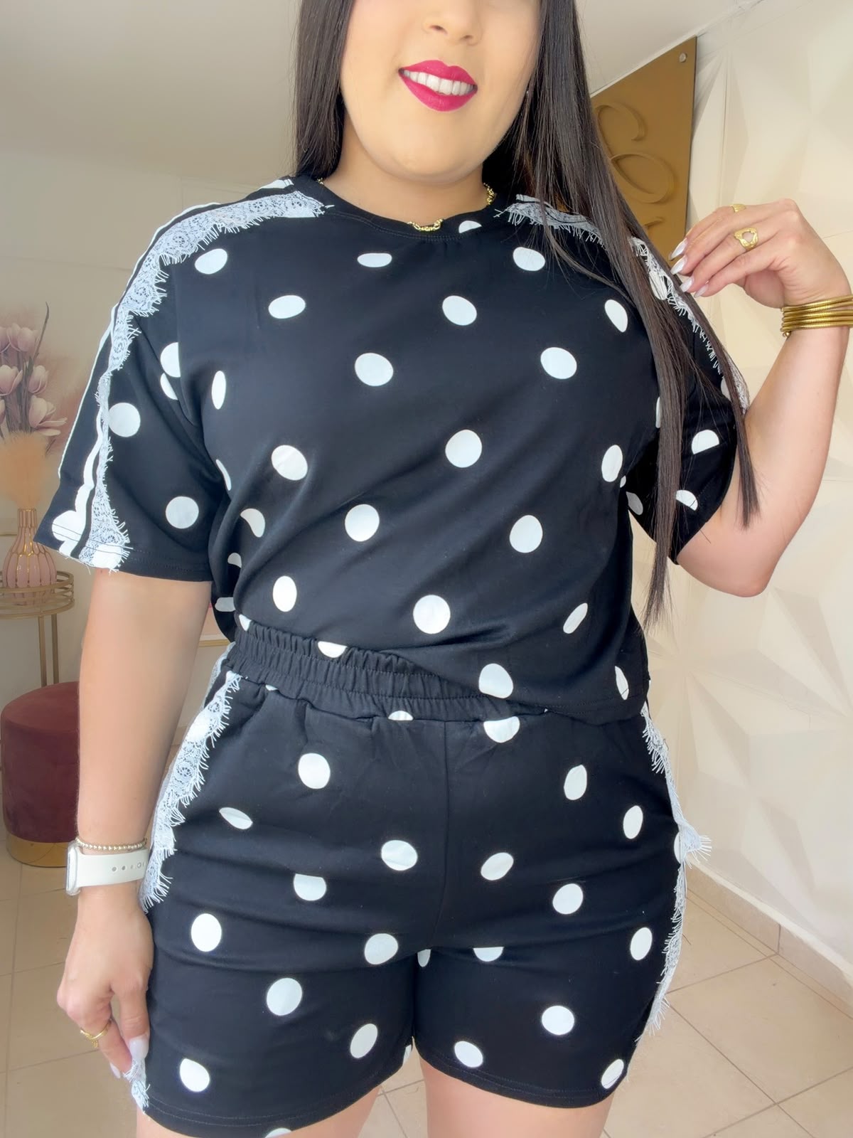 Polka-Dots Set Avaliable in Three Colors: Green 💚, Black 🖤 and Brown 🤎  Green 💚  Black 🖤 Brown 🤎