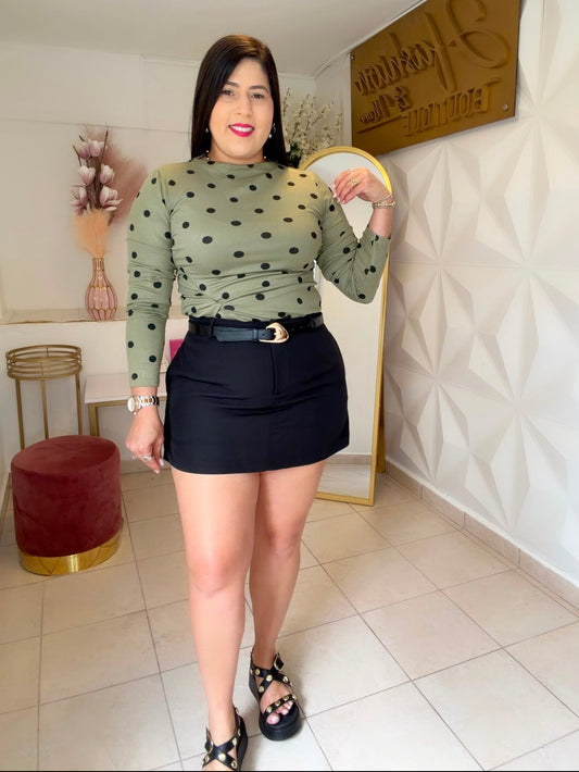 Black skort (Incluye Correa)
