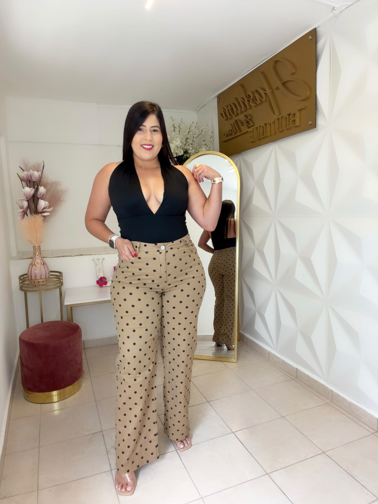 Jean Beige Polka Dots in Black